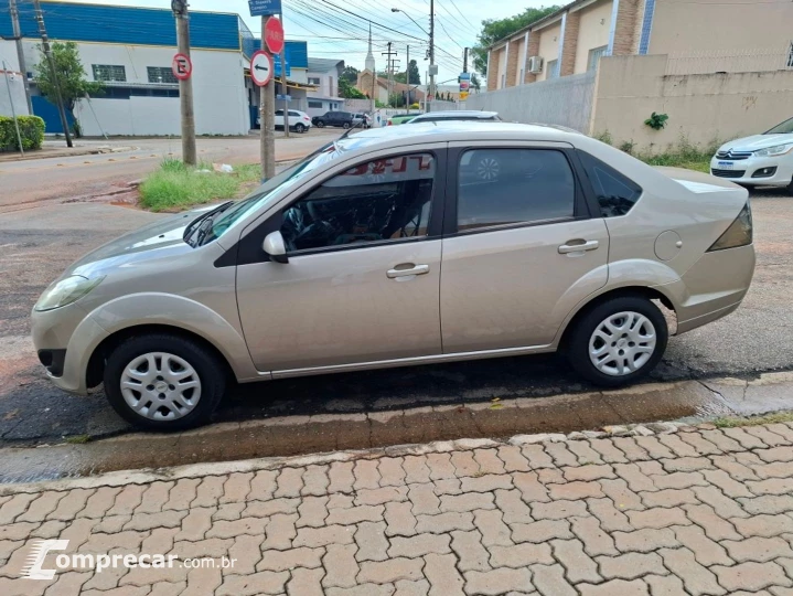 Fiesta 1.6 Mpi Sedan 8V Flex 4P Manual