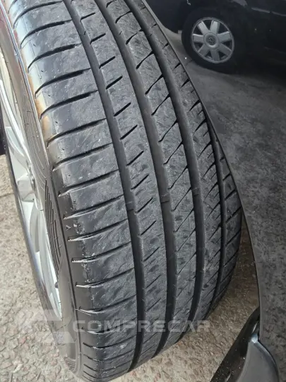 Elantra GLS 1.8 16V Aut.