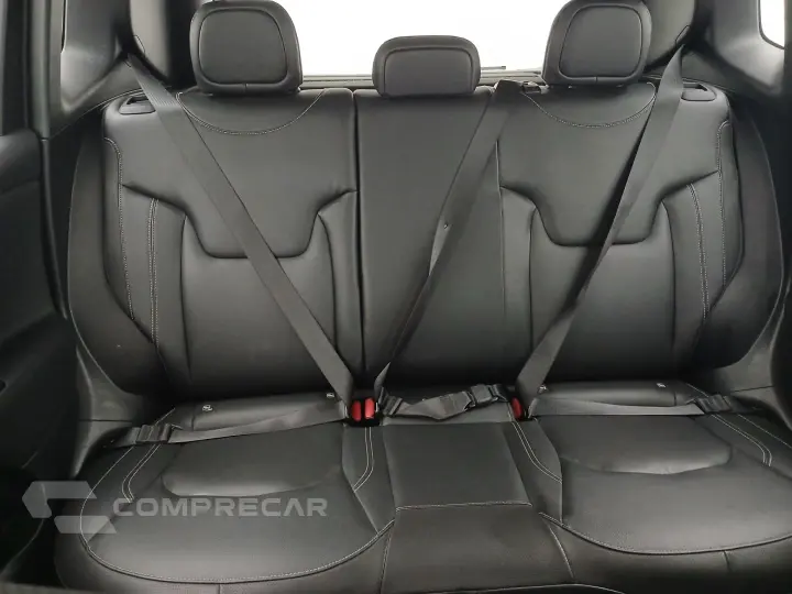 RENEGADE 1.3 T270 TURBO FLEX LONGITUDE AT6