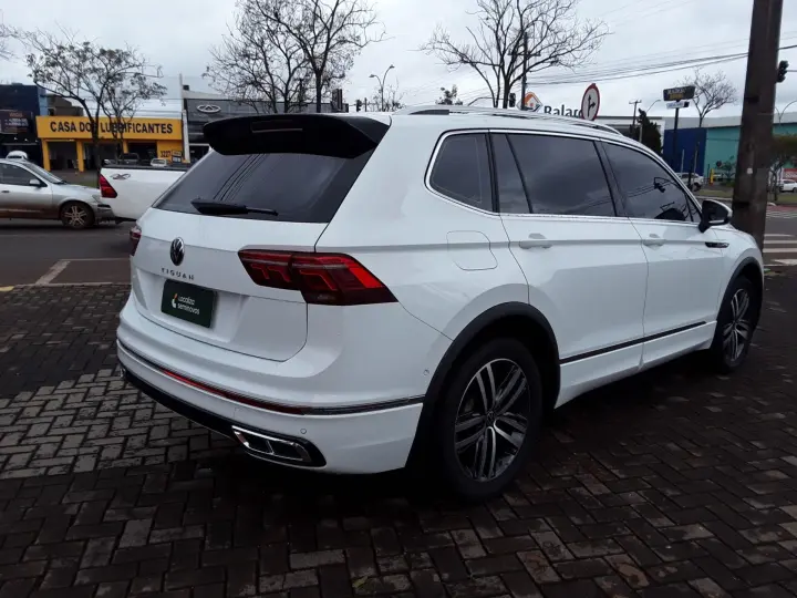 TIGUAN 2.0 300 TSI GASOLINA ALLSPACE R-LINE AUTOMÁTICO