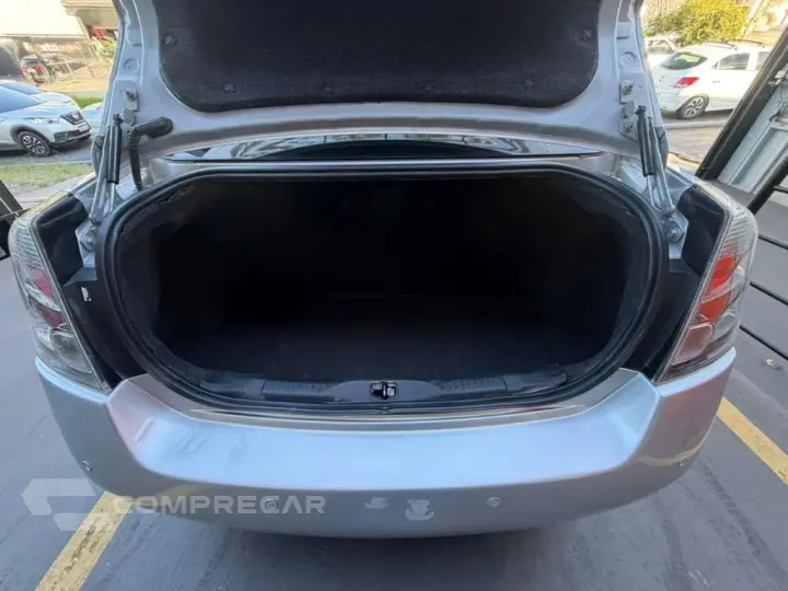 Sentra SL 2.0/ 2.0 Flex Fuel 16V Aut.