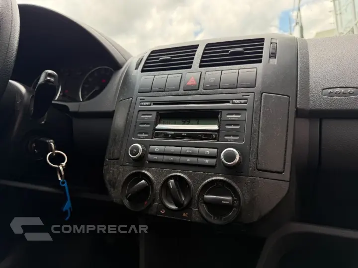 Polo Sedan 1.6 Mi Total Flex 8V 4p