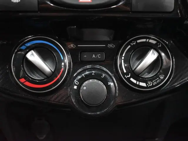 ETIOS HATCH - 1.5 XS 16V 4P MANUAL