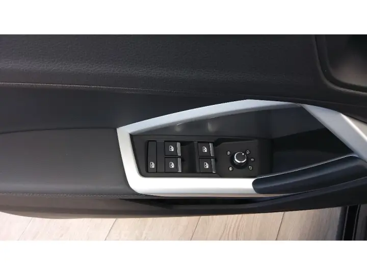 Q3 1.4 35 TFSI FLEX PRESTIGE PLUS S TRONIC