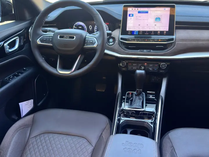 COMMANDER 1.3 T270 TURBO FLEX OVERLAND AT6