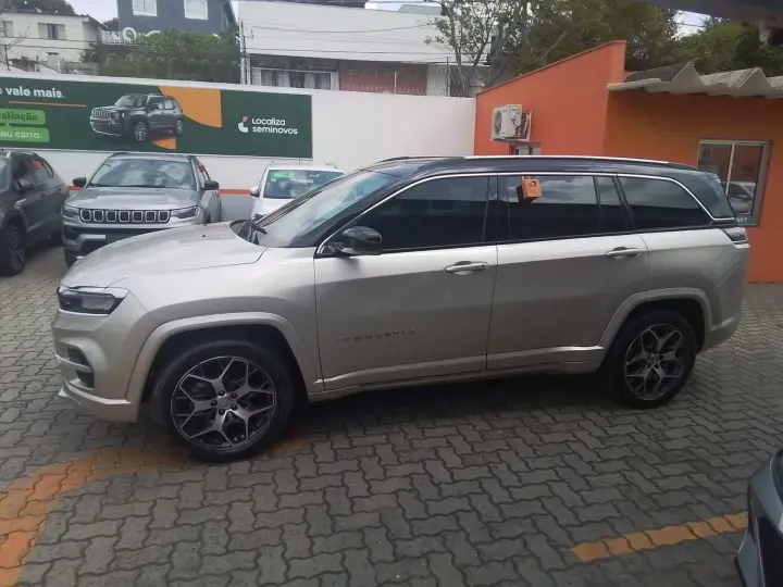 COMMANDER 1.3 T270 TURBO FLEX OVERLAND AT6