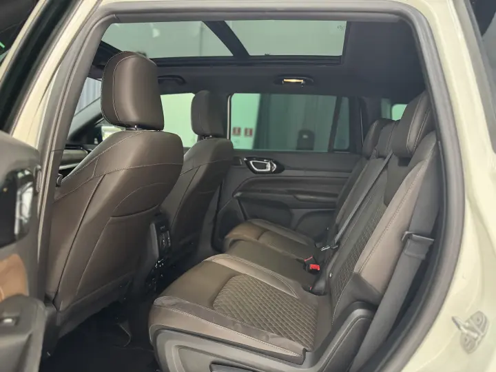 COMMANDER 2.0 Td380 Turbo Overland