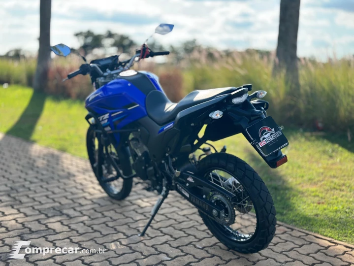 XTZ 250 LANDER ABS