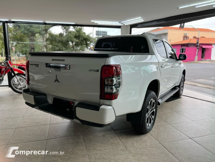 L200 TRITON 2.4 16V TURBO DIESEL SPORT HPE-S CD 4P 4X4 AUTOM