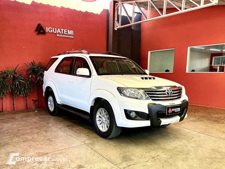 HILUX SW4 3.0 SRV 4X4 16V TURBO INTERCOOLER DIESEL 4P AUTOMÁ