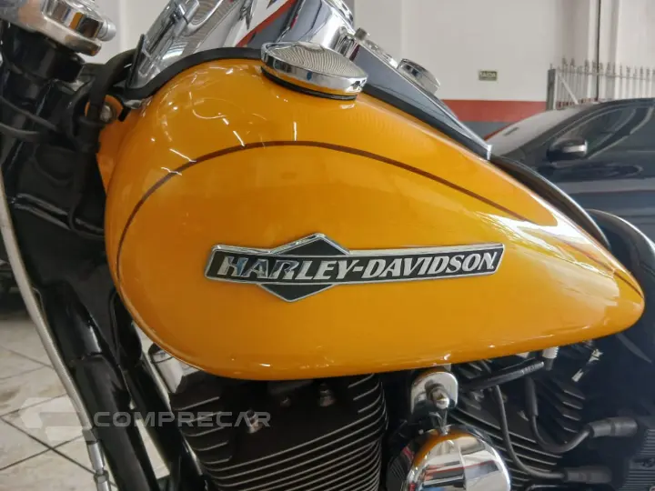 DYNA SUPER GLYDE CUSTOM