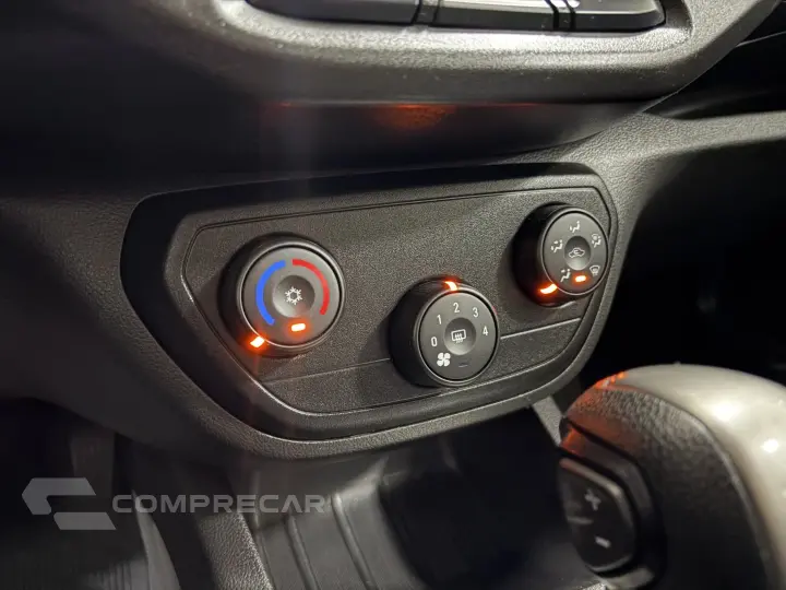 SPIN 1.8 LT 8V FLEX 4P AUTOMÁTICO