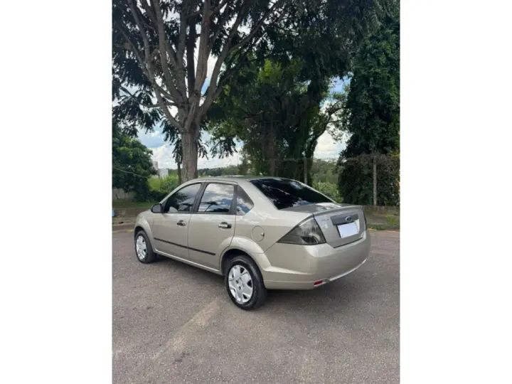 FIESTA 1.6 SE SEDAN 16V FLEX 4P MANUAL