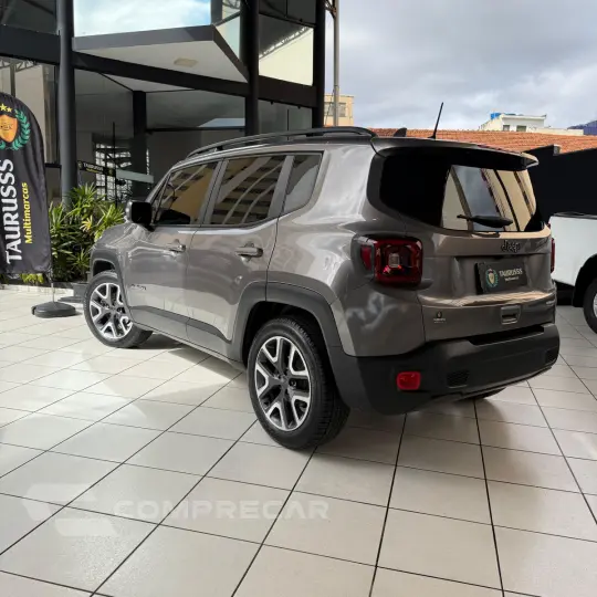 Renegade Longitude 1.8 4x2 Flex 16V Aut.