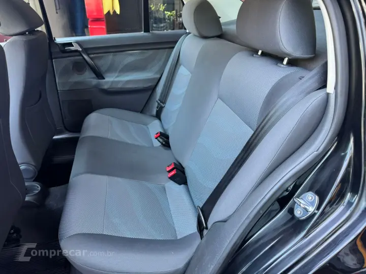POLO SEDAN 1.6 MI 8V