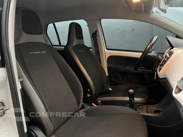 CROSS UP - 1.0 TSI 12V 4P MANUAL