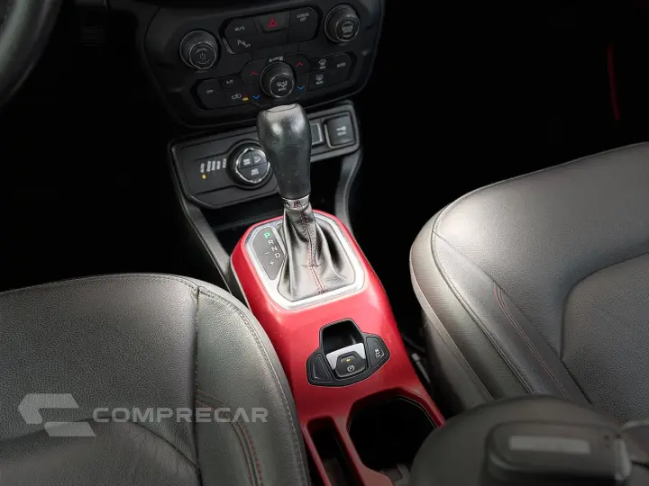 RENEGADE 2.0 16V Turbo Trailhawk 4X4