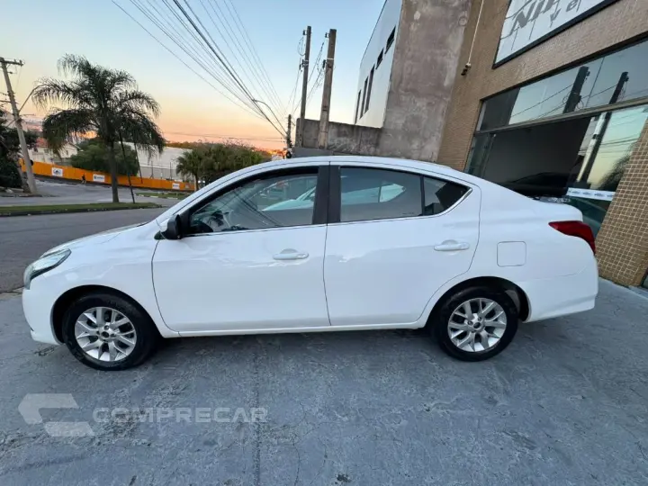 VERSA SV 1.6 16V FlexStart 4p Mec.