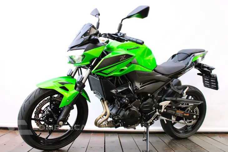 KAWASAKI Z400