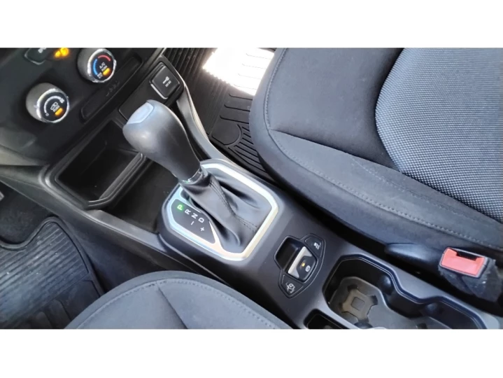 RENEGADE 1.8 16V FLEX 4P AUTOMÁTICO