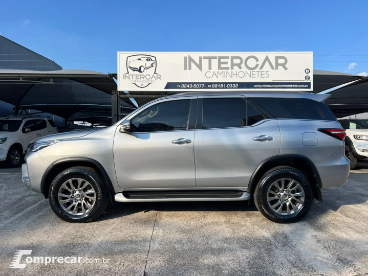 HILUX SW4 2.8 D-4d Turbo SRX 7L 4X4