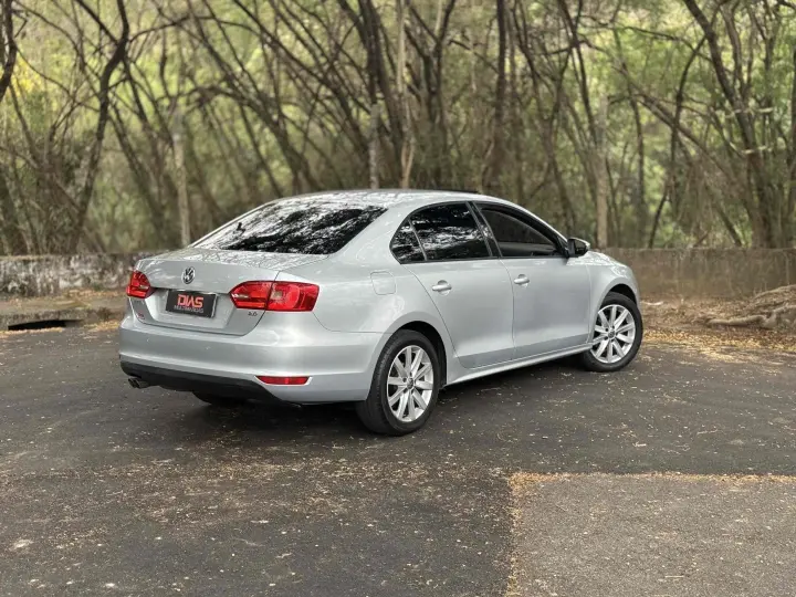 JETTA 2.0 COMFORTLINE 120CV FLEX 4P TIPTRONIC