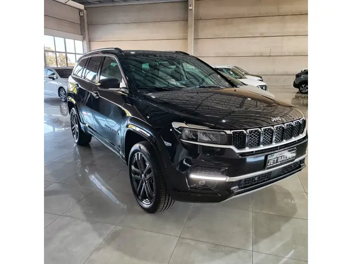 COMMANDER 2.2 TURBO DIESEL OVERLAND AT9