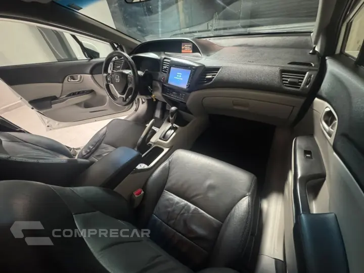 Civic 1.8 16V 4P FLEX LXS AUTOMÁTICO
