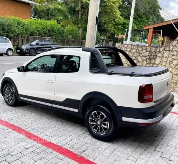 SAVEIRO 1.6 Cross CD 16V