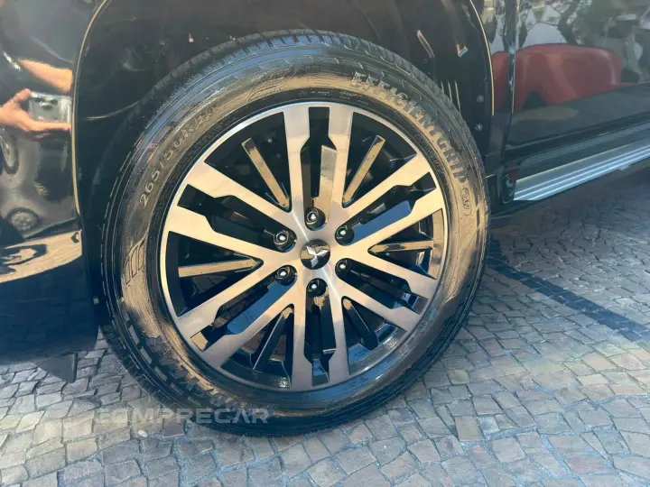 Pajero Sport 2.4 16V Mivec Turbo Diesel Legend Awd Automátic