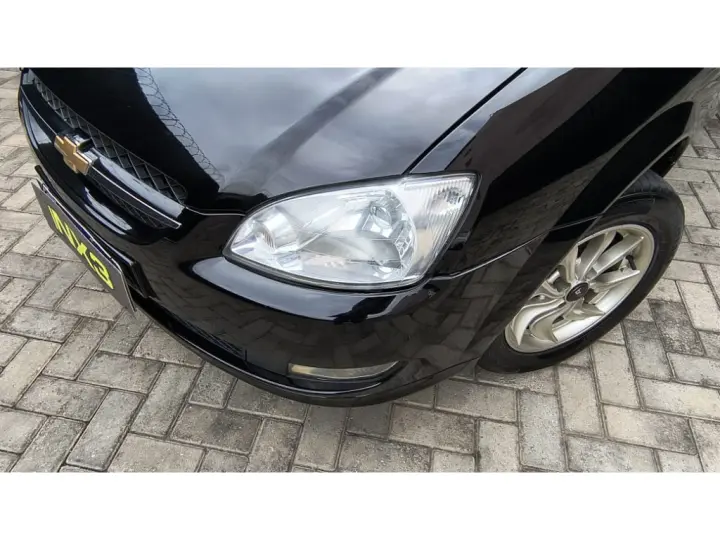 CLASSIC 1.0 MPFI LS 8V FLEX 4P MANUAL