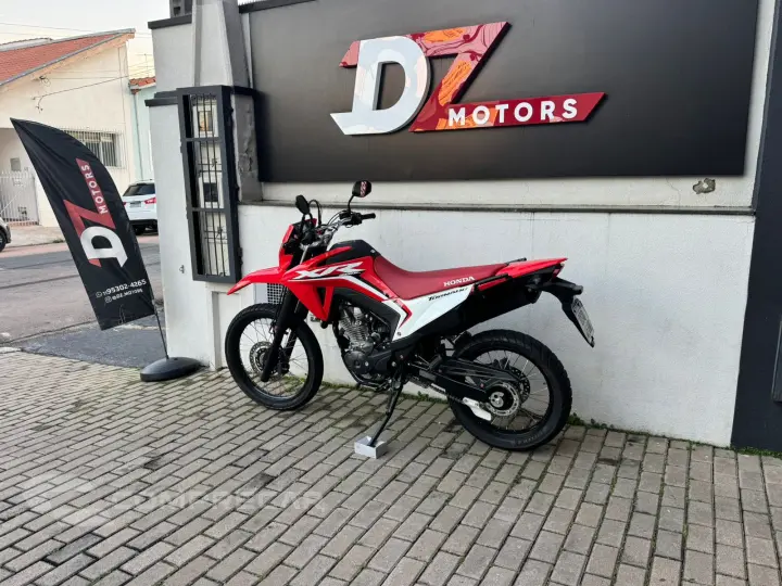 XR TORNADO 300L