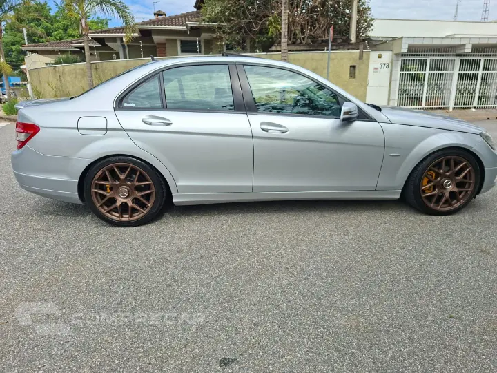 C 180 1.8 Cgi Classic 16V Turbo Gasolina 4P Automático