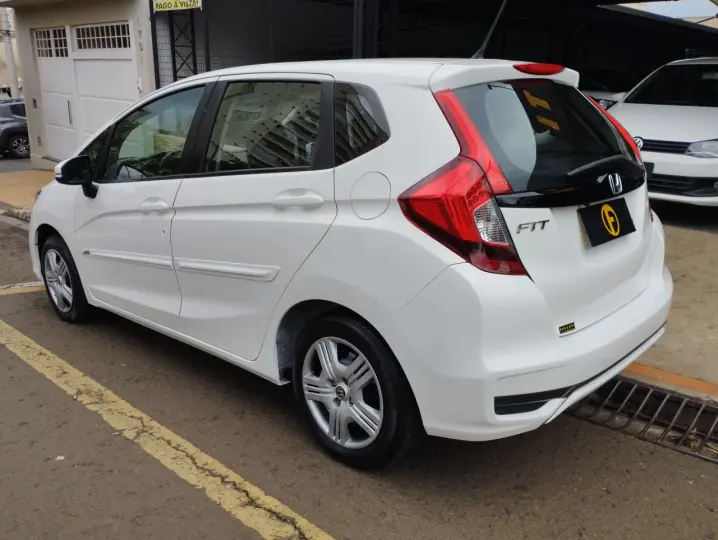 Fit 1.5 16V 4P PERSONAL FLEX AUTOMÁTICO CVT