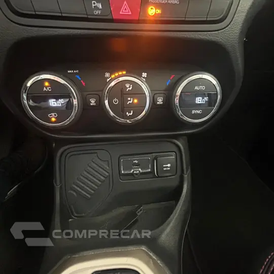 RENEGADE 1.8 16V Longitude