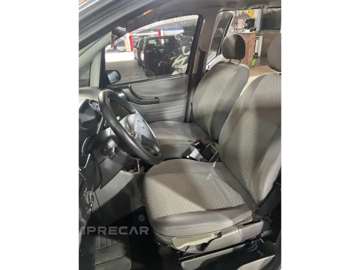 ZAFIRA 2.0 MPFI EXPRESSION 8V FLEX 4P AUTOMÁTICO