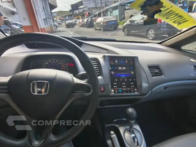 CIVIC - 1.8 LXS 16V 4P AUTOMÁTICO
