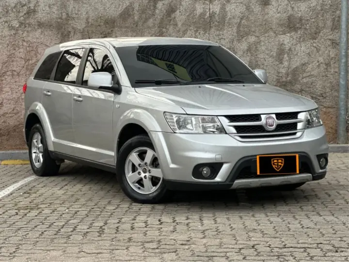 FREEMONT 2.4 EMOTION 16V GASOLINA 4P AUTOMÁTICO