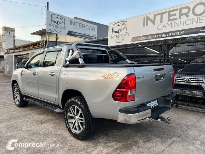 HILUX 2.8 D-4d Turbo CD SRX 4X4