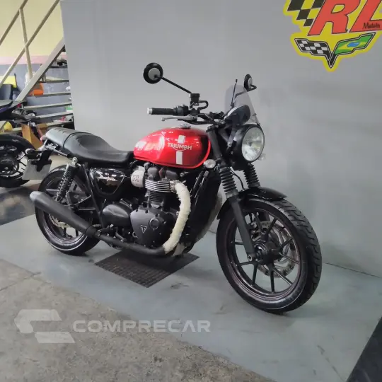STREET TWIN 900