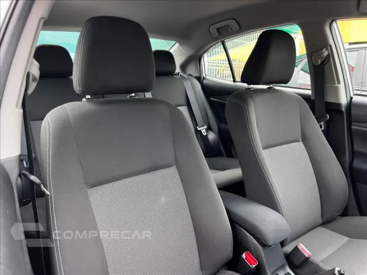 YARIS 1.5 16V Sedan XL