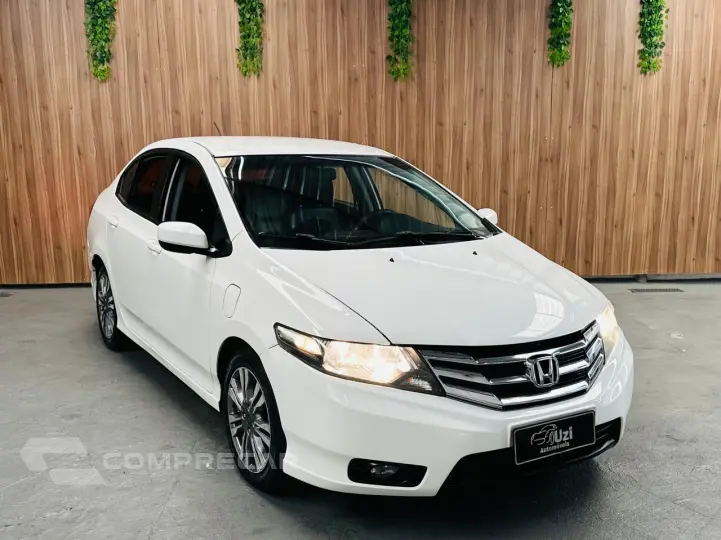 CITY 1.5 LX Sedan 16V