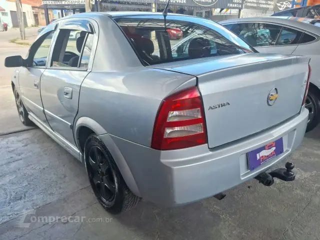 ASTRA SEDAN - 2.0 MPFI ADVANTAGE SEDAN 8V 4P MANUAL