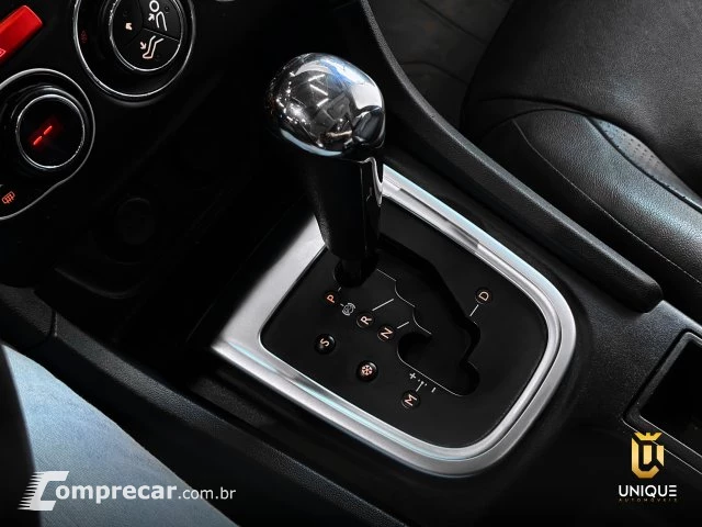 C4 LOUNGE - 1.6 EXCLUSIVE 16V TURBO 4P AUTOMÁTICO