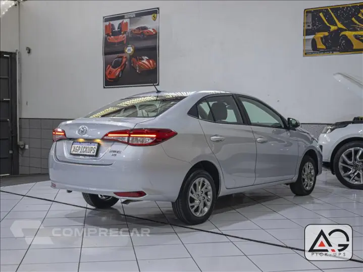 YARIS 1.5 16V Sedan XS Connect
