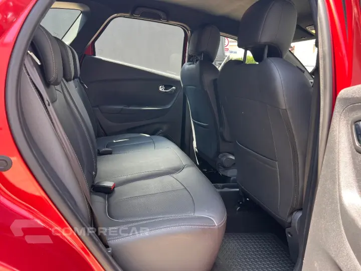 CAPTUR Intense Bose 1.6 16V Flex 5p Aut.