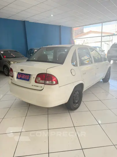 CLASSIC 1.0 MPFI Sedan 8V