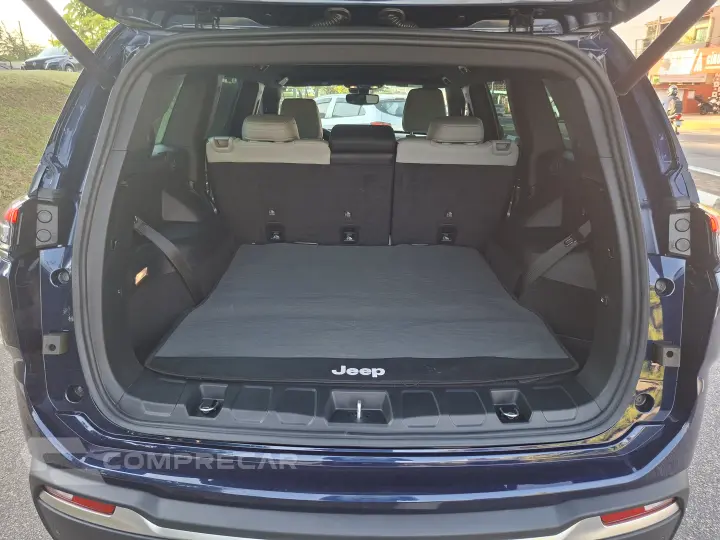 COMMANDER 1.3 T270 Turbo Limited