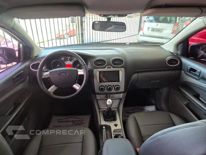 FORD FOCUS 2.0 HAT