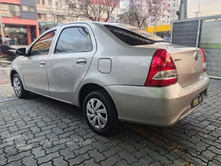 ETIOS 1.5 X SEDAN 16V